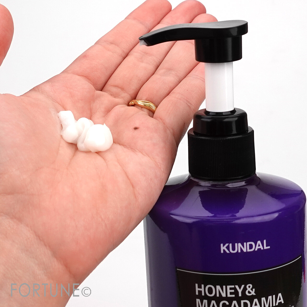 KUNDAL『クンダル シャンプー&トリートメントセット』