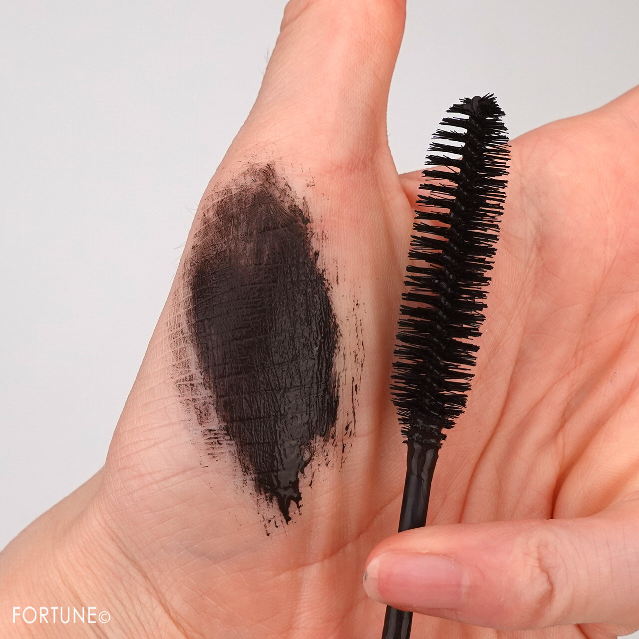 CEZANNE/セザンヌ ヘアケアマスカラ