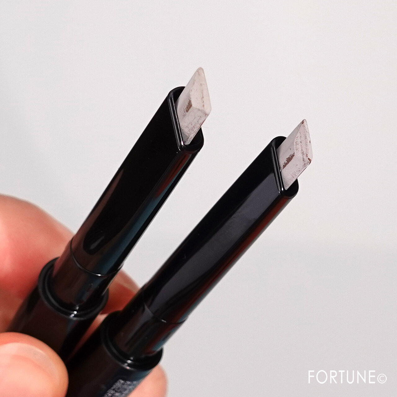 BOBBI BROWN/ボビイ ブラウン「パーフェクトリー ディファインド ロングウェア ブロー ペンシル」