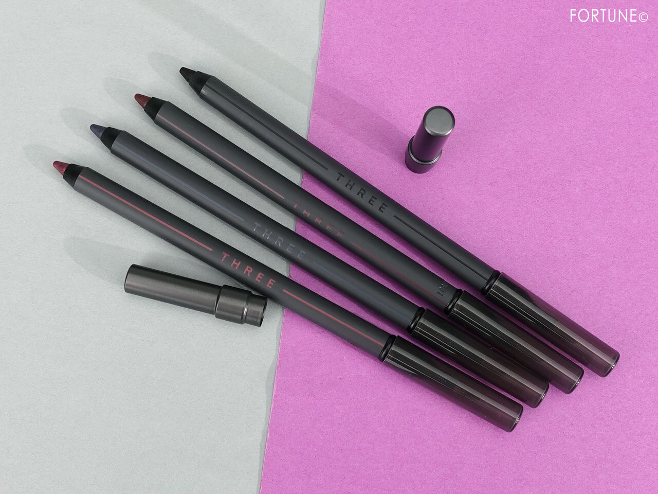 スリー/THREE メズモライジング パフォーマンス アイライナーペンシル