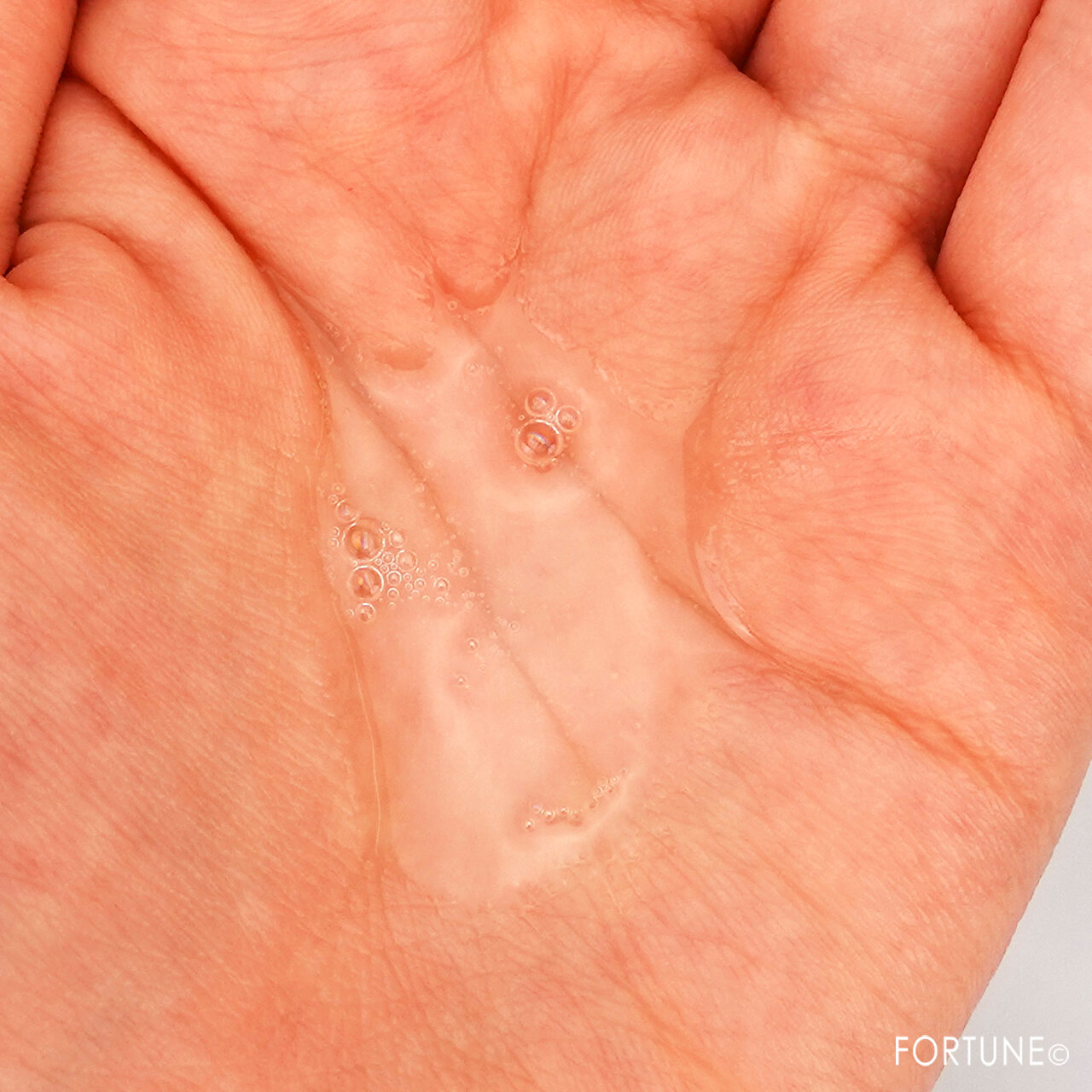 fino/フィーノ『フィーノ プレミアムタッチ 浸透美容液ヘアオイル』