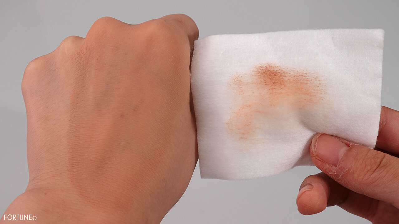 NARS（ナーズ）『ライトリフレクティングセッティングパウダー　プレスト』