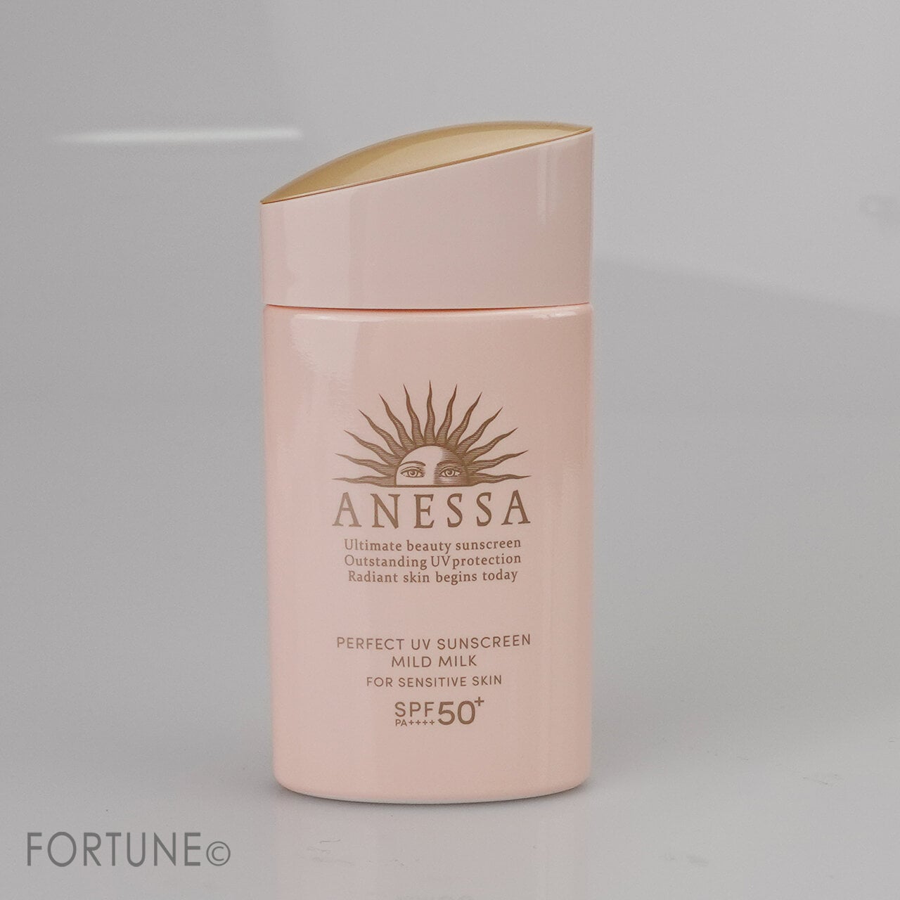 日焼け止め　アネッサ　パーフェクトＵＶ　マイルドミルク　Ｎ