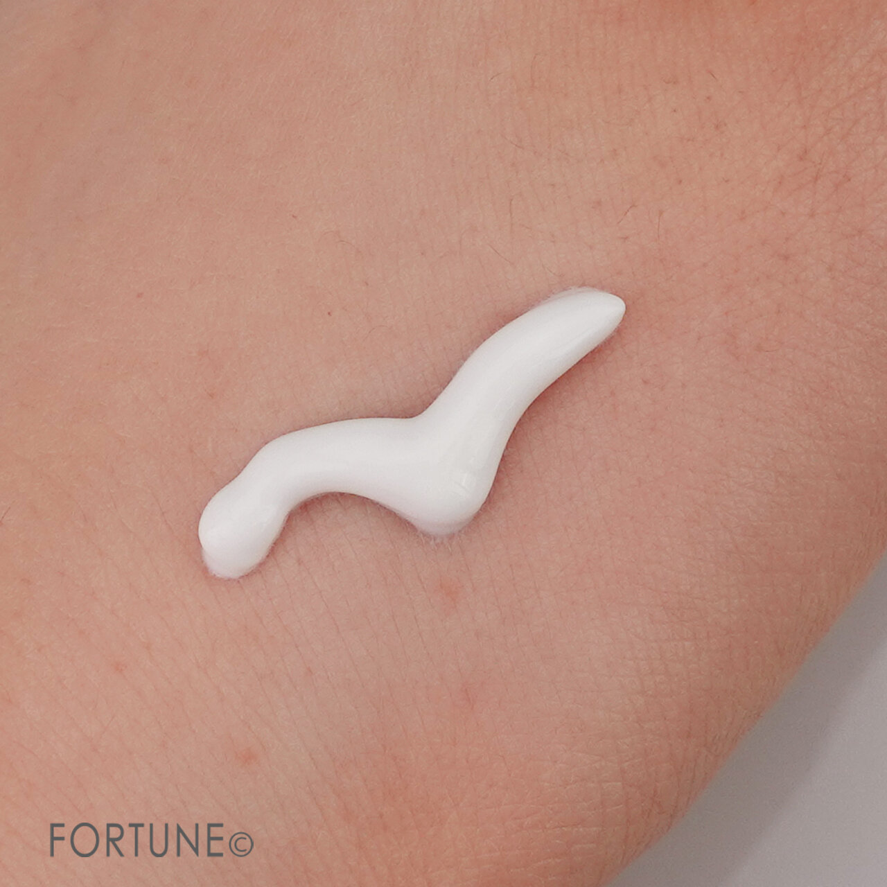 日焼け止め　オルビス　リンクルホワイト UV プロテクター