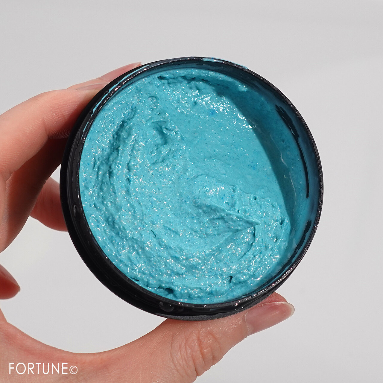 LUSH ／ドント ルック アット ミー 