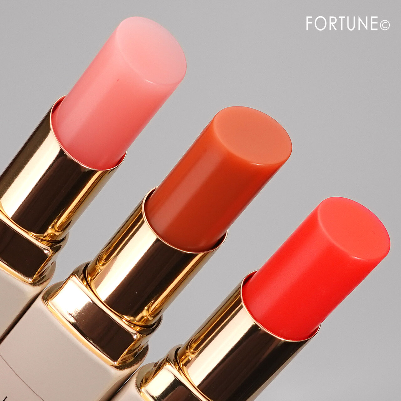 エクストラ リップ ティント　BOBBI　BROWN（ボビイ ブラウン）×ウラ ジョンソン 