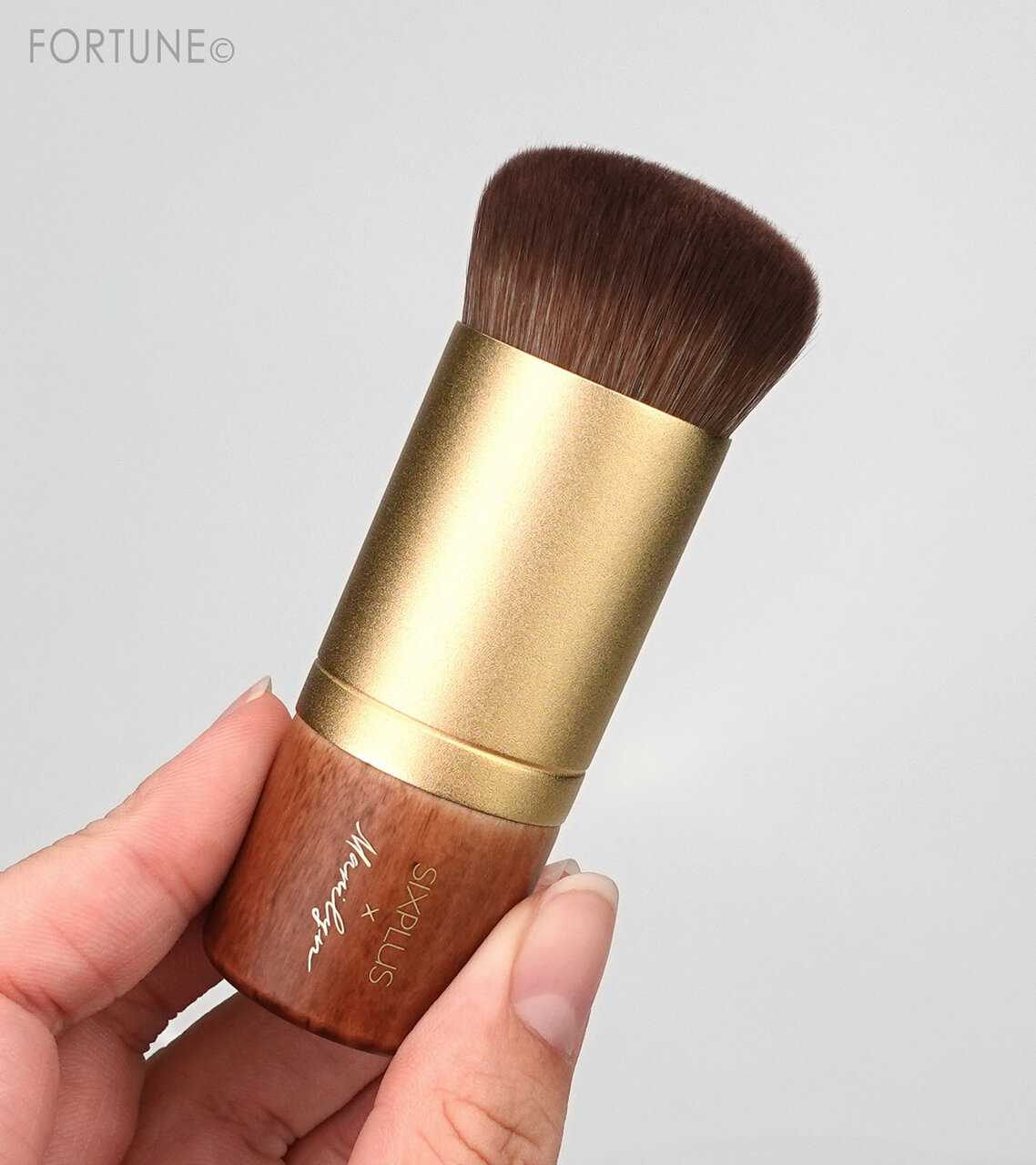 メイクブラシ 塗り方 使い方 お手入れ法まで解説