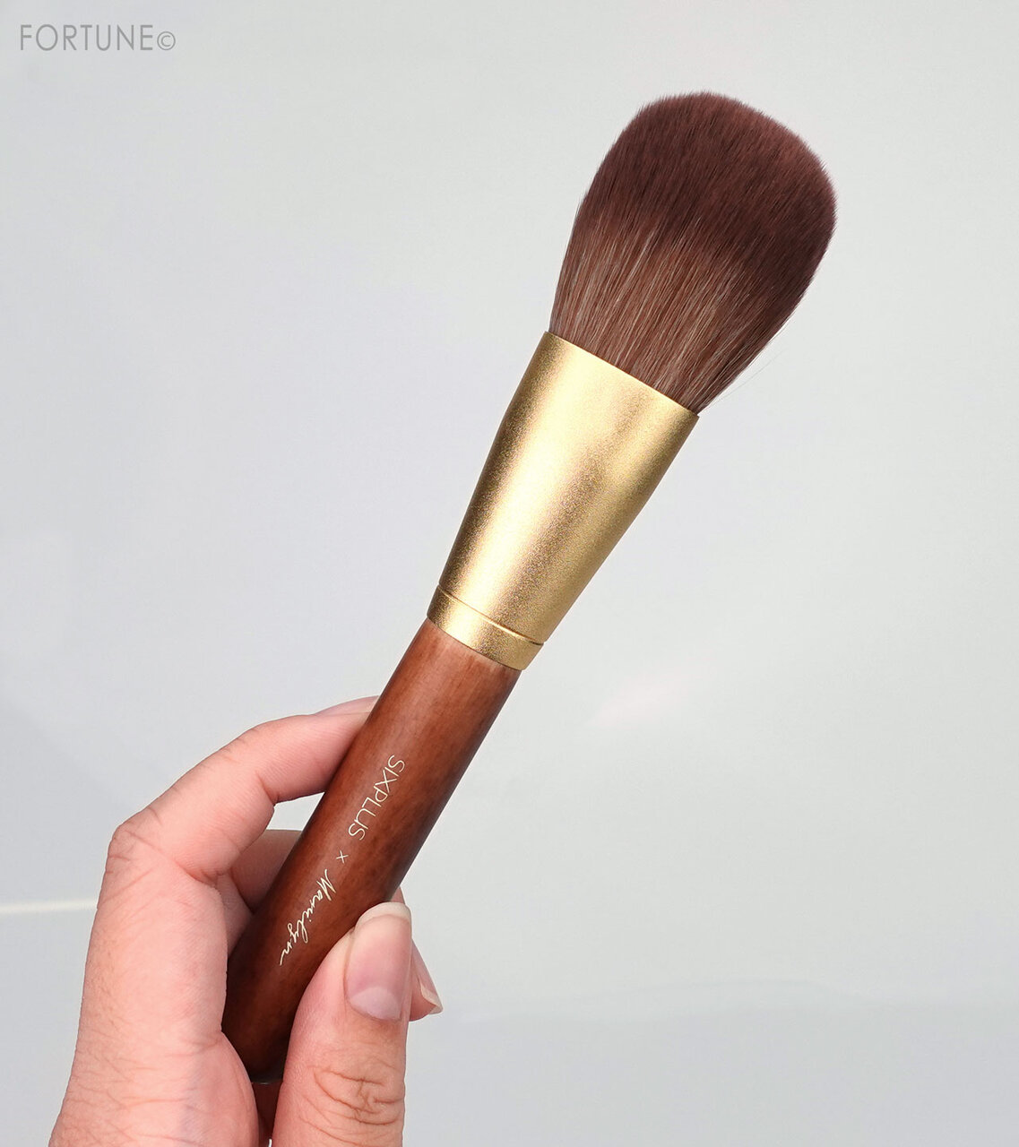 メイクブラシ 塗り方 使い方 お手入れ法まで解説