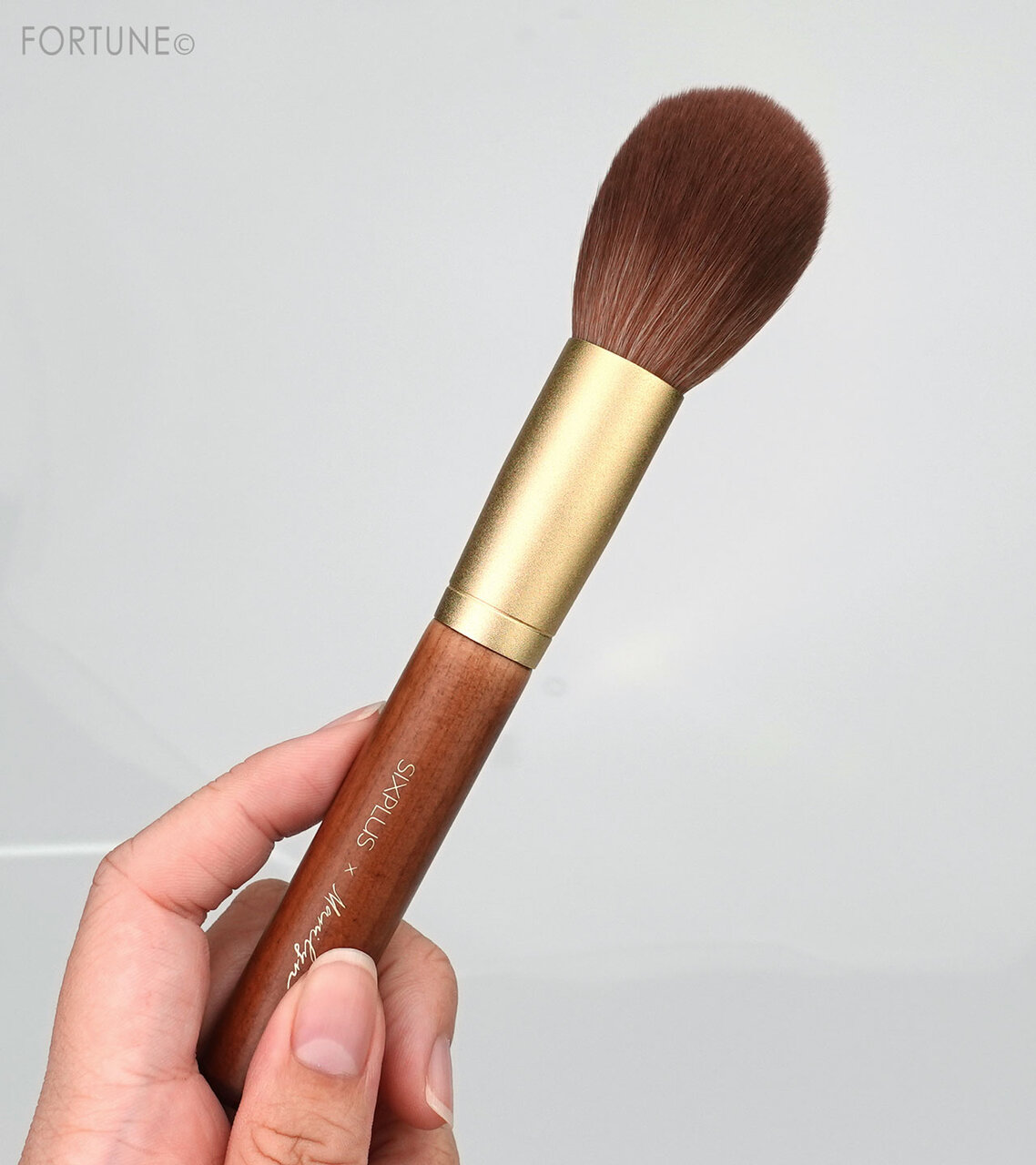 メイクブラシ 塗り方 使い方 お手入れ法まで解説