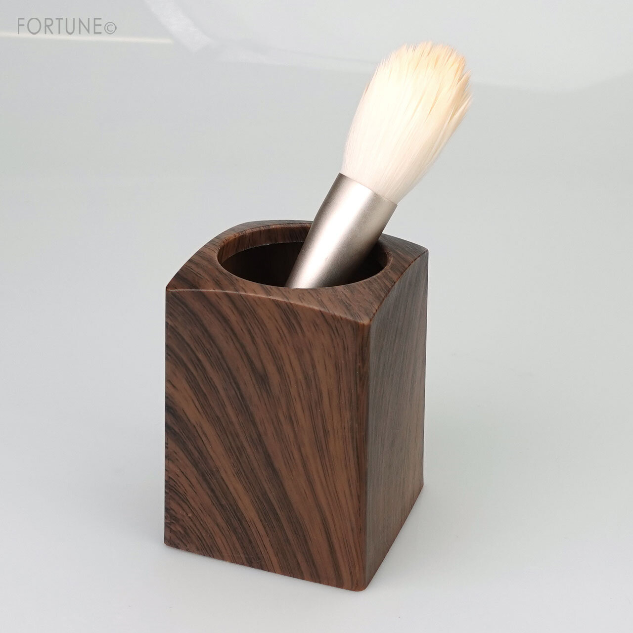 メイクブラシ 塗り方 使い方 お手入れ法まで解説