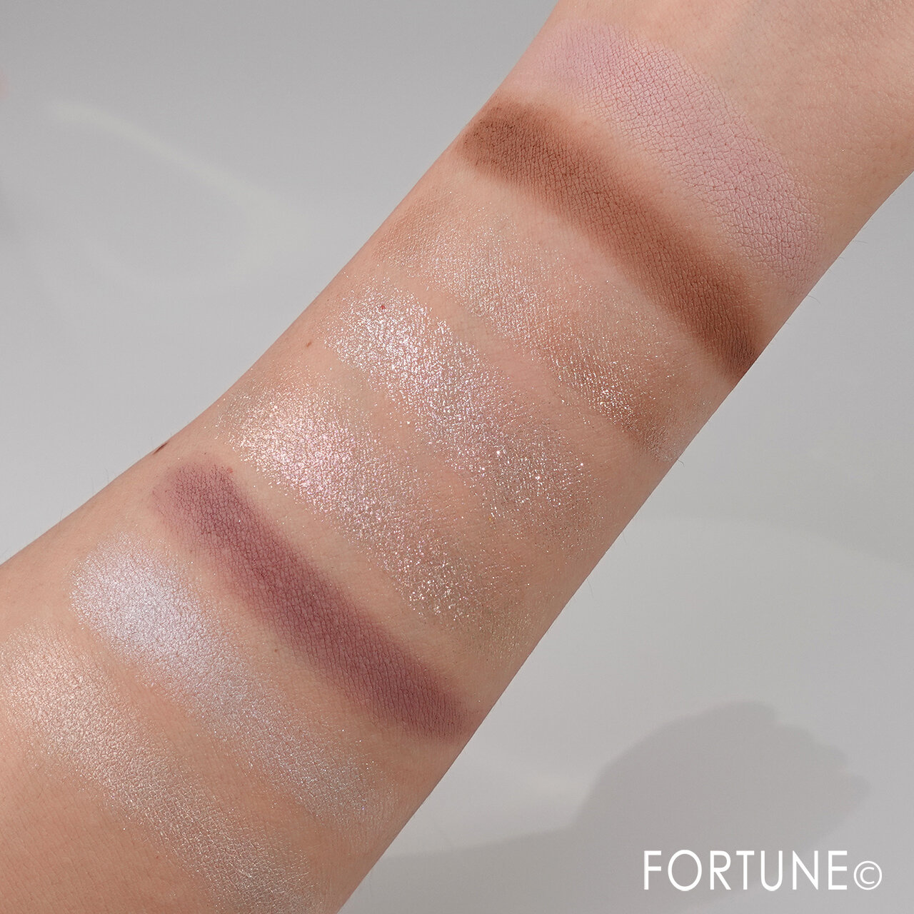 Joocyee/ジューシー「貝殻マルチパレット」