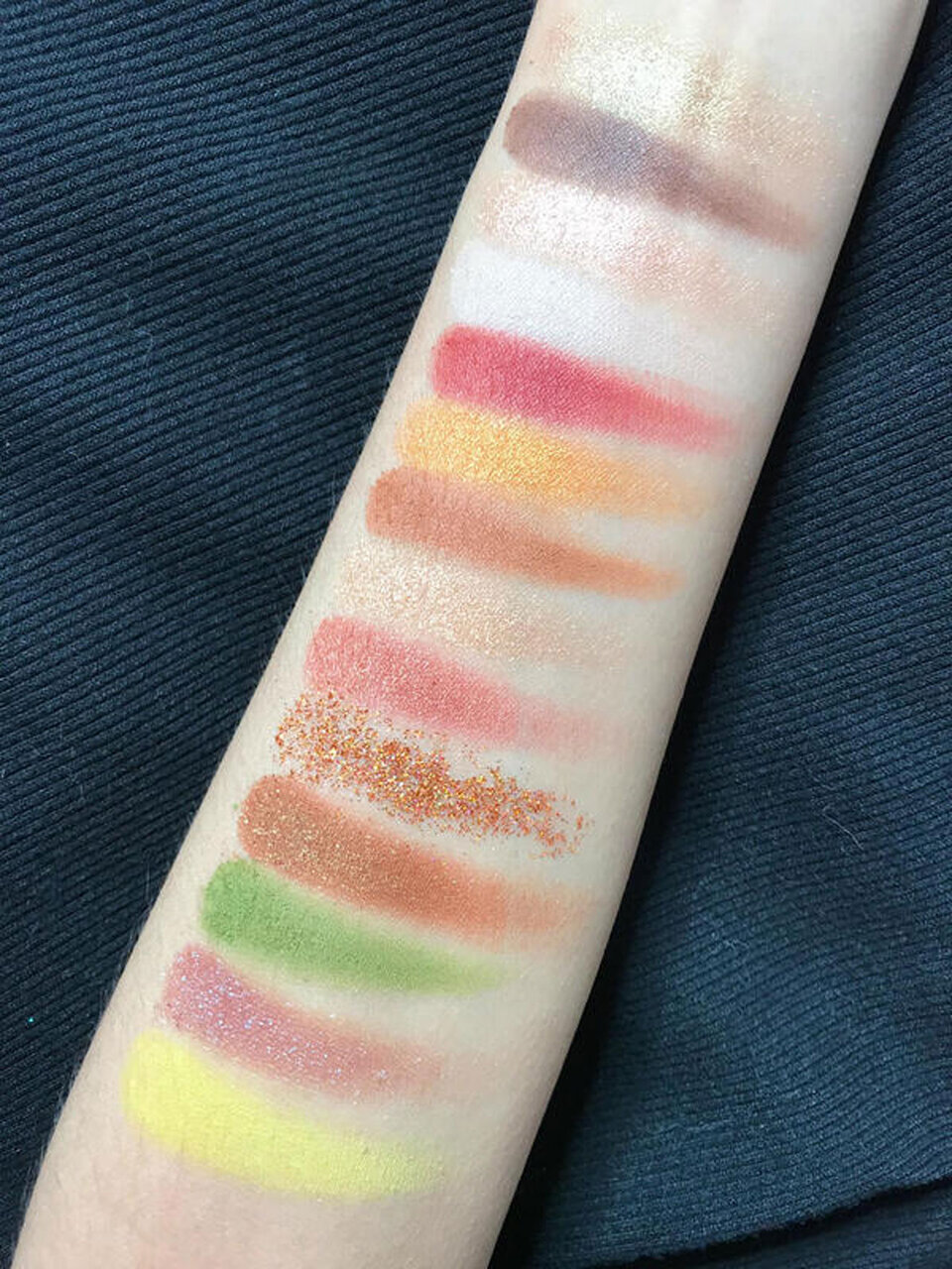 ZEESEA（ズーシー）16色アイシャドウ 大英博物館×エジプトシリーズ