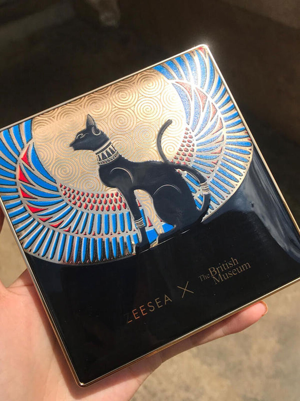 ZEESEA（ズーシー）16色アイシャドウ 大英博物館×エジプトシリーズ