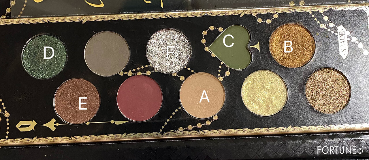 BLACK TIME(ブラックタイム)クイーン 10色アイシャドウパレット