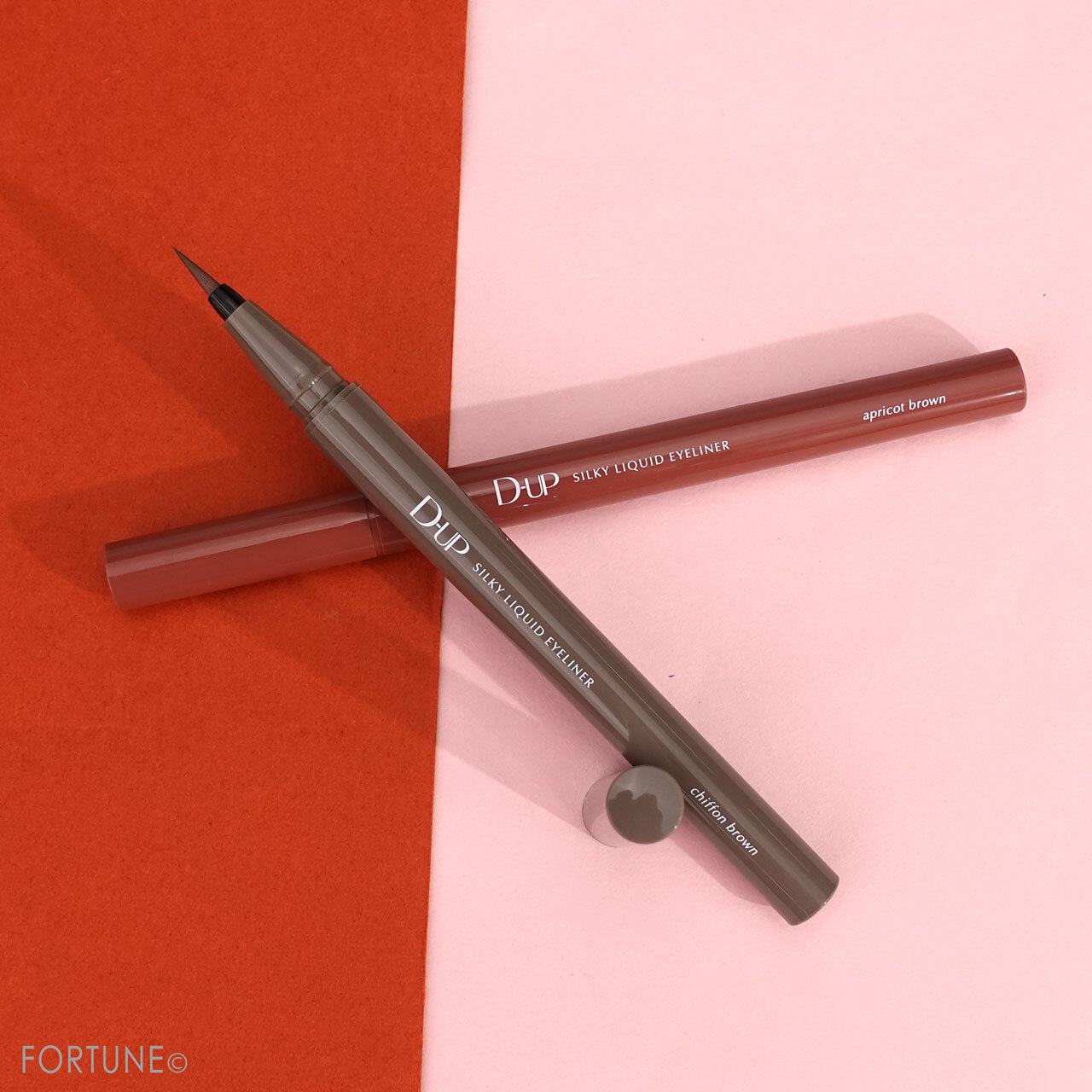 【D-UP（ディーアップ）】の『シルキーリキッドアイライナー WP』