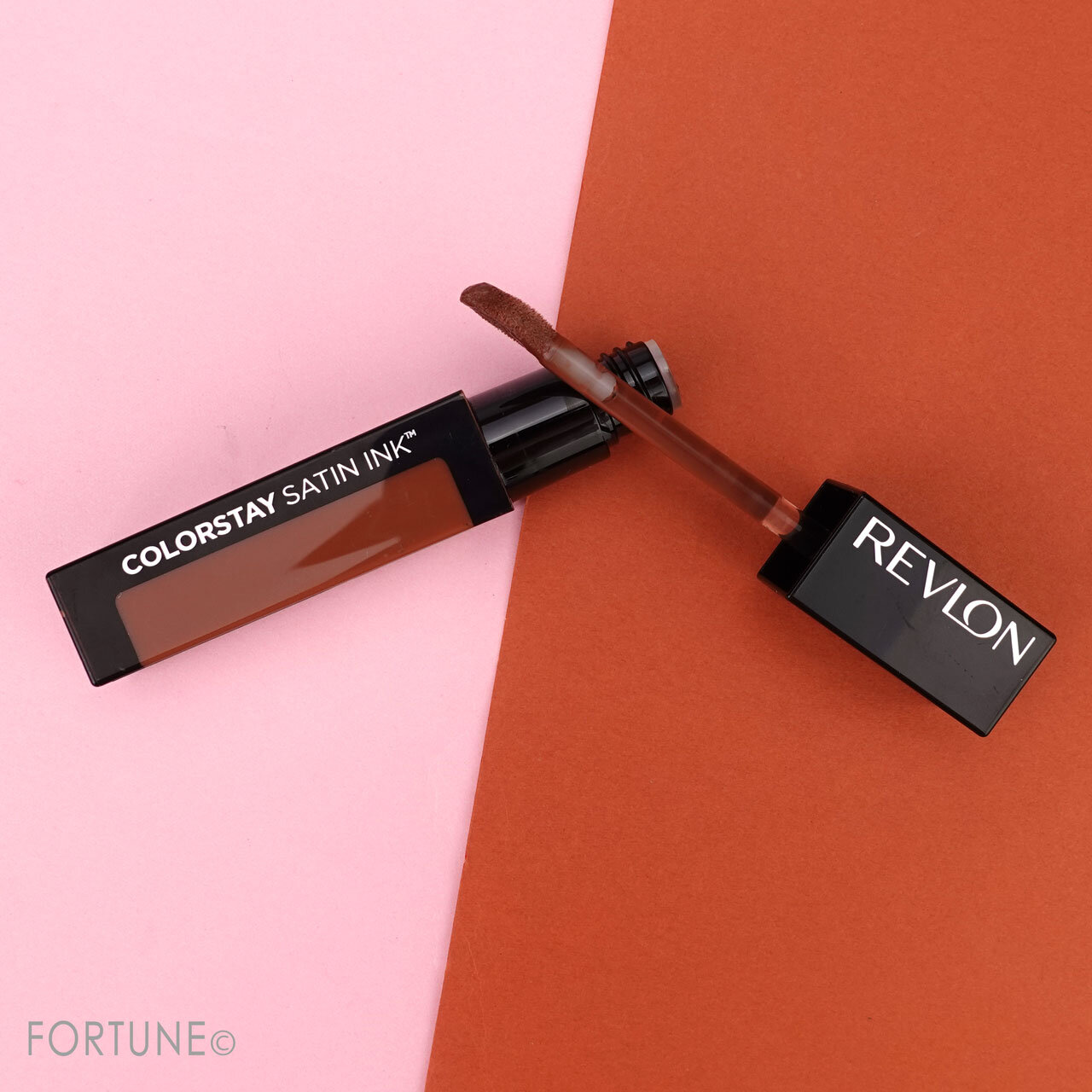 REVLON（レブロン）『レブロン カラーステイ サテン インク』003 イン ソー ディープ