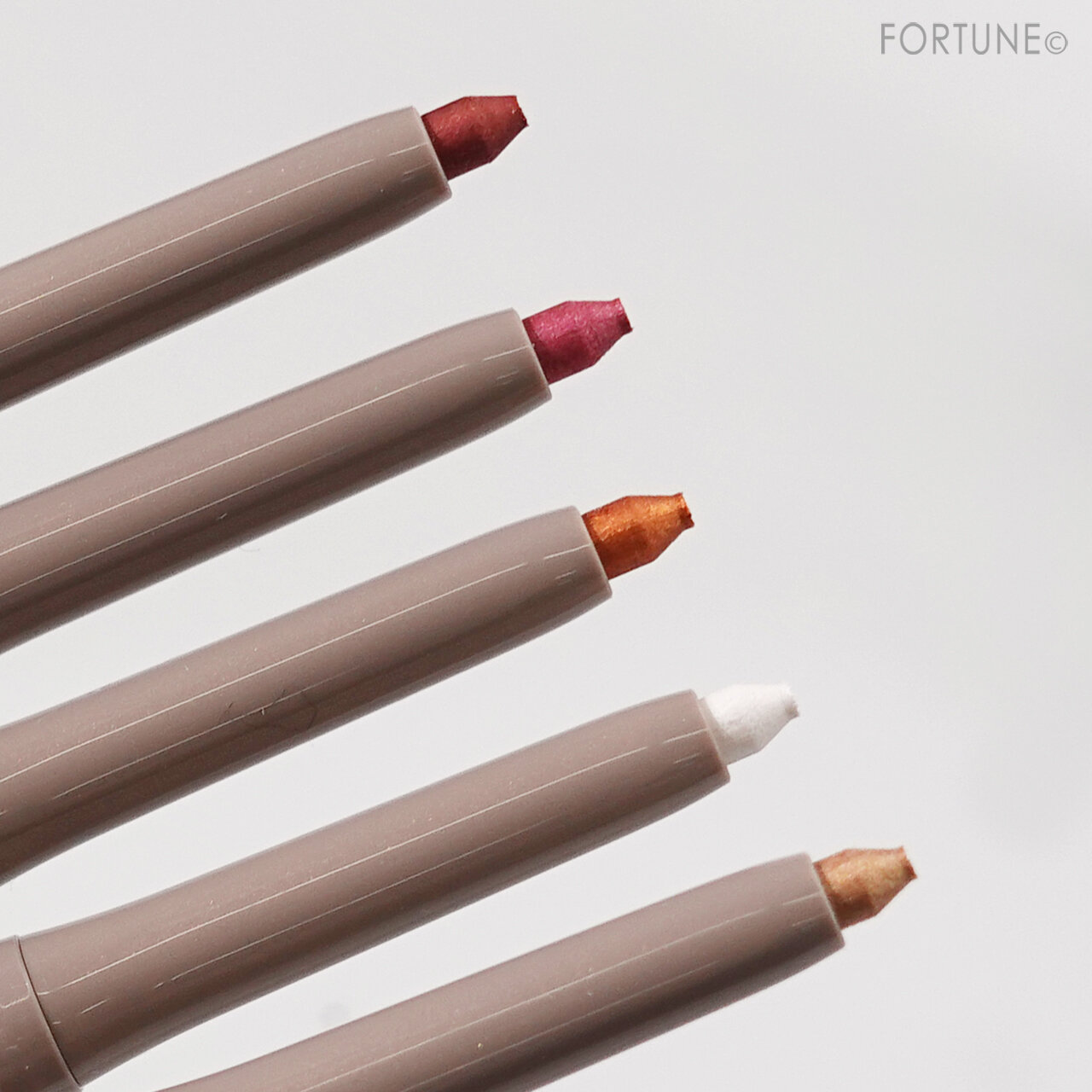 OPERA（オペラ）　アイカラーペンシル