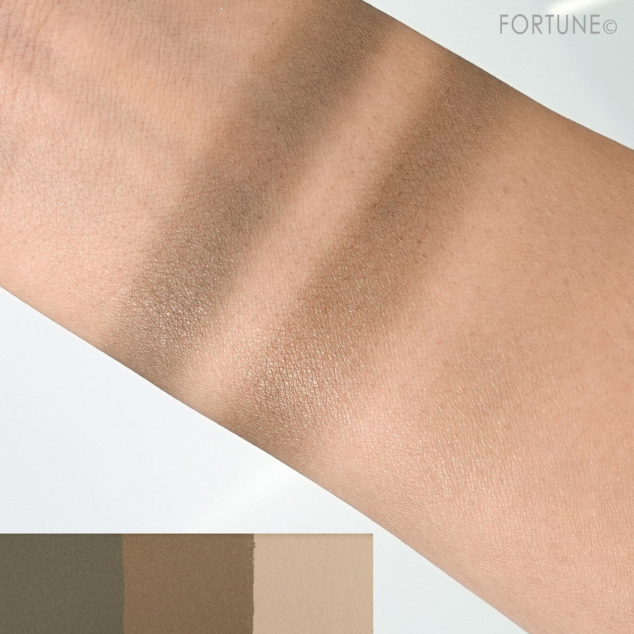 KATE（ケイト）ケイト　デザイニングアイブロウ3D 　フィット