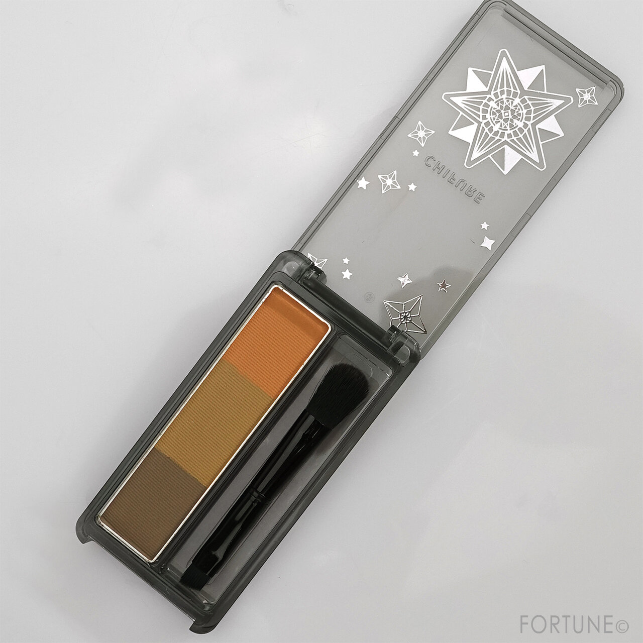 クリスマスコスメ／ちふれ　アイブロー　パウダー