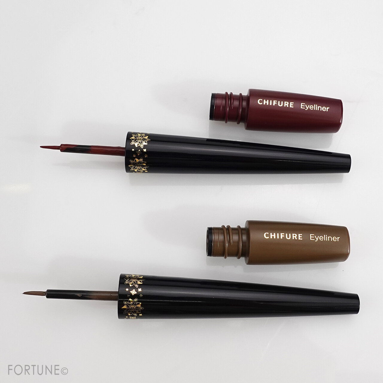 クリスマスコスメ／ちふれ　リキッド　アイライナー