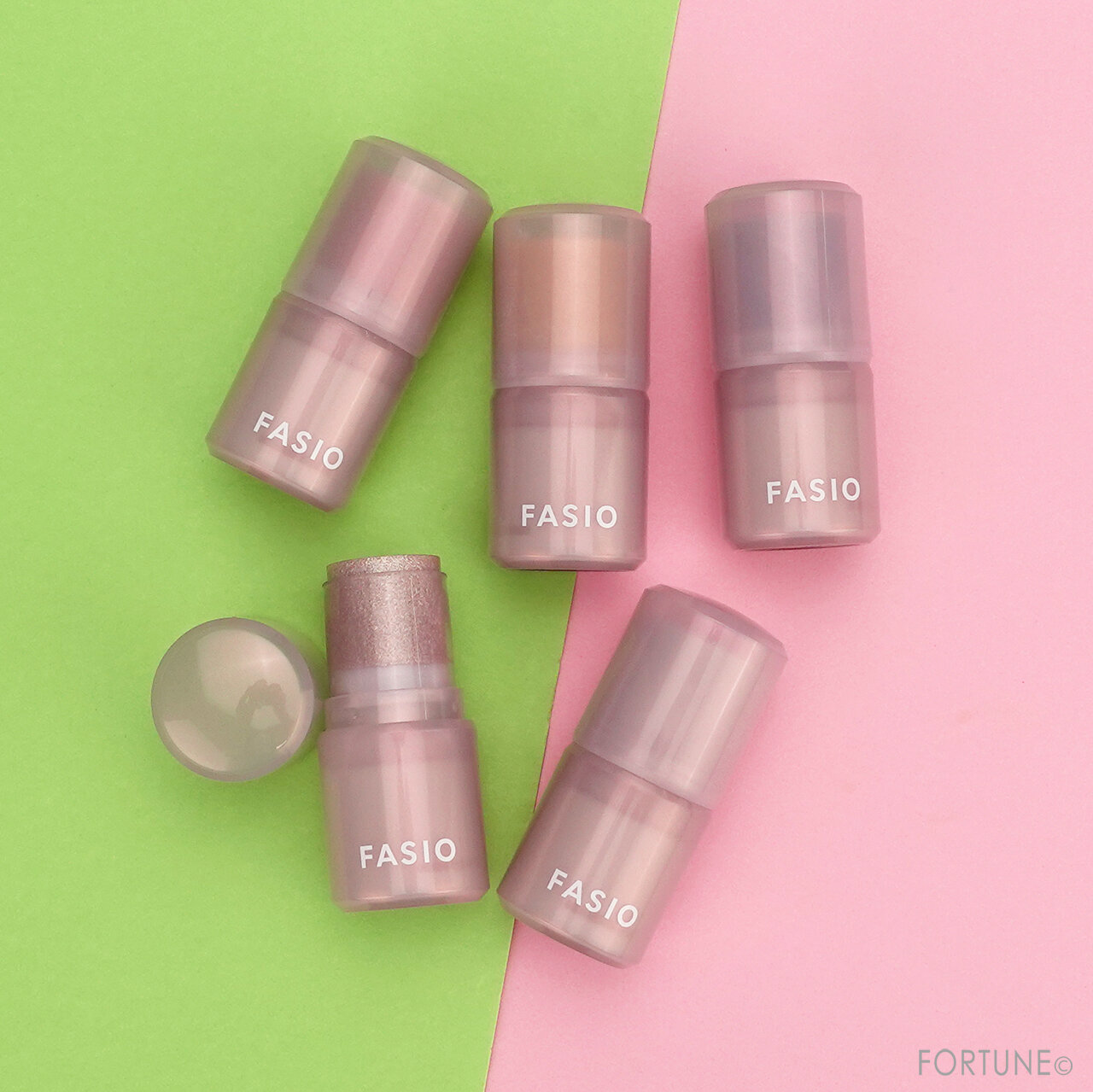 FASIO『ファシオ マルチフェイス スティック プリズム』