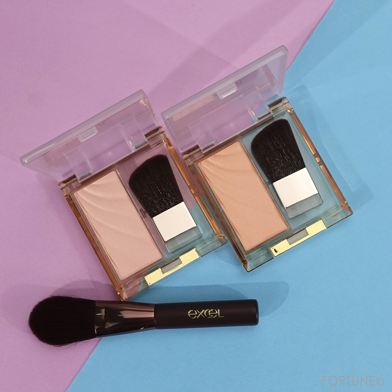 excel（エクセル）サナ エクセル ドレープド シマーグロウ サナ エクセル ハイライトチークブラシ