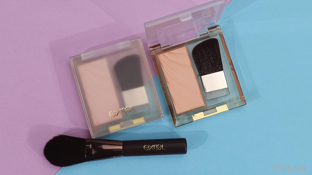 excel（エクセル）サナ エクセル ドレープド シマーグロウ サナ エクセル ハイライトチークブラシ