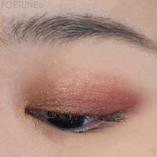 LUNASOL（ルナソル）『アイカラーレーション スペシャルエディション』