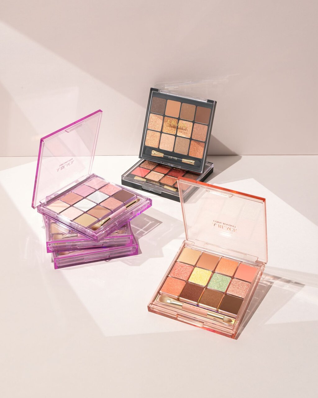 A.BLACK（エイブラック）『グラムチェンジマルチパレット』