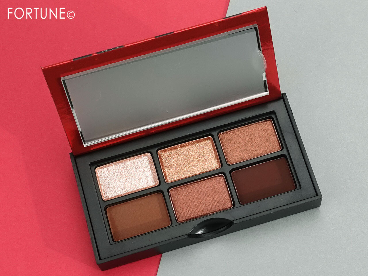 NARS アンラップド ミニアイシャドーパレット LAGUNA 2021クリスマスコフレ