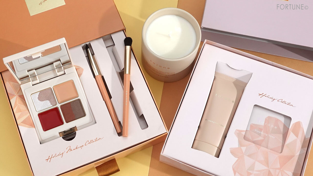 to/one（トーン）／2021年クリスマスコフレ