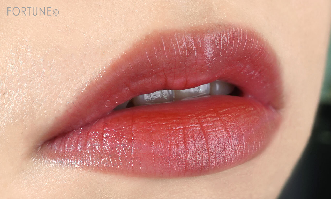 to/one（トーン）／2021年クリスマスコフレ／トーン ホリデー メイクアップ コレクション 2021