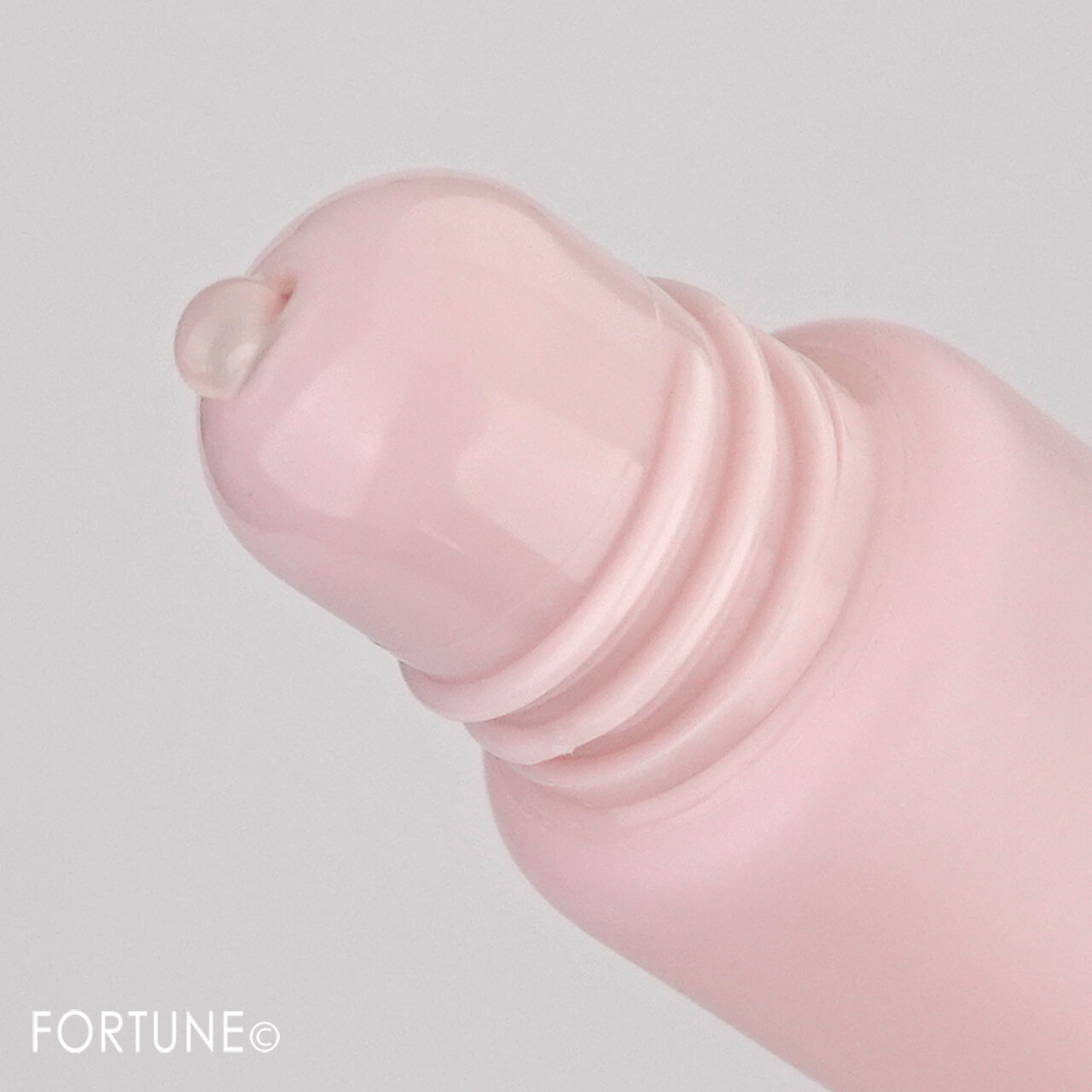 リップクリーム／アユーラ モイストリップヴェール