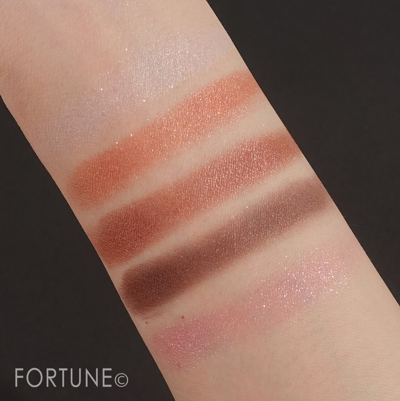 RIMMEL『リンメル　ショコラスウィート　アイズ』109