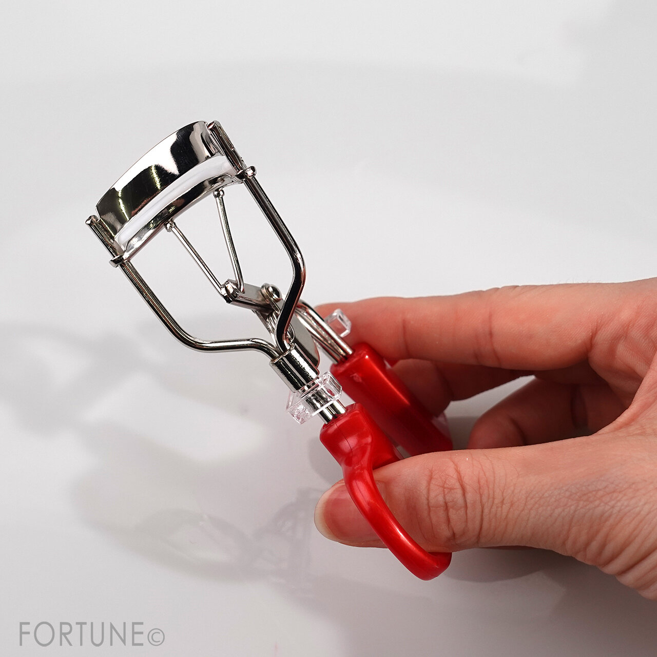 ＜FlowerKnows（フラワーノーズ）＞「CherryLove 」アイラッシュカーラー