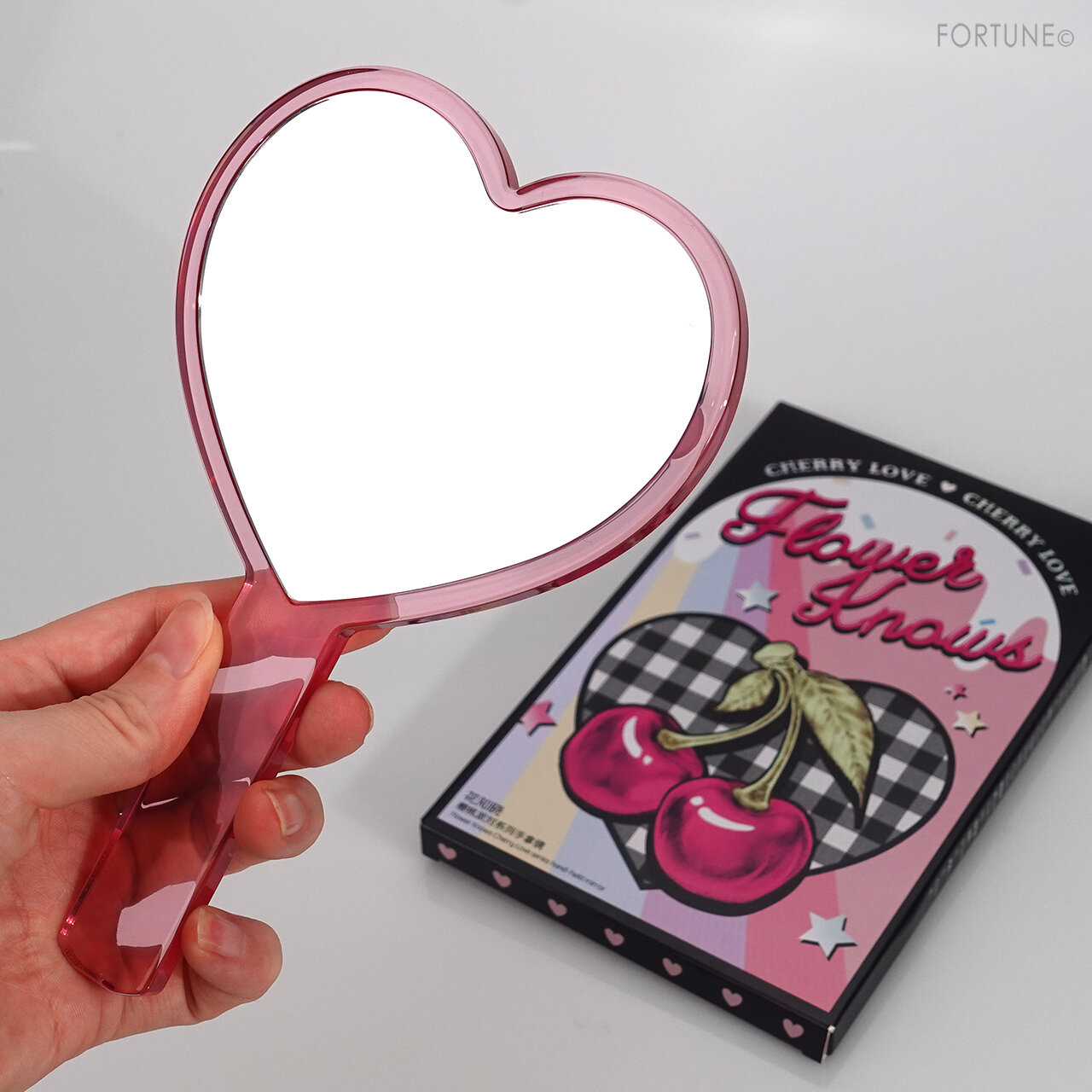 ＜FlowerKnows（フラワーノーズ）＞「CherryLove 」ハンドミラー