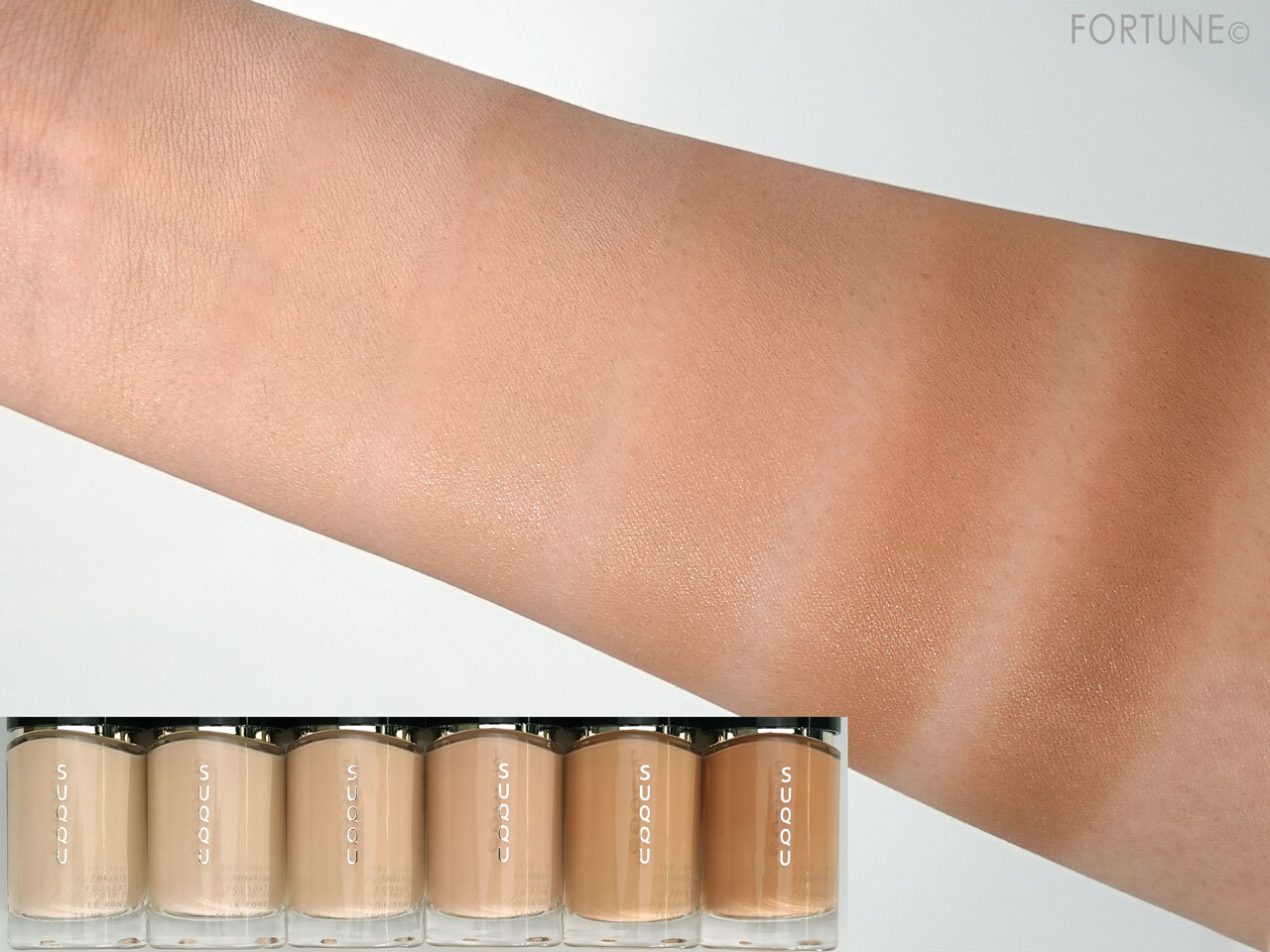 SUQQU ザ リクイド ファンデーション