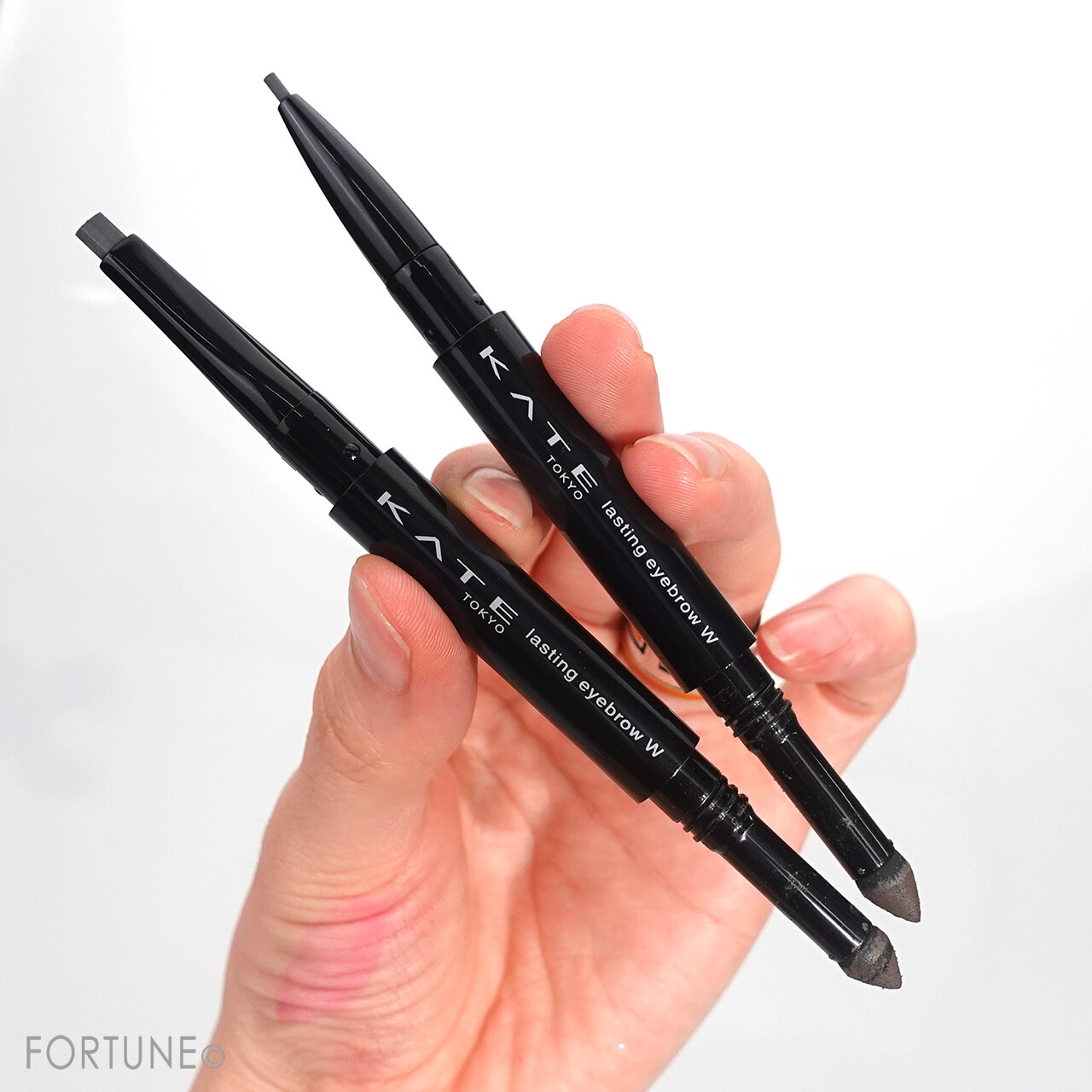 KATE（ケイト）2022春新作コスメ｜ケイト　ラスティングデザインアイブロウＷ（スクエア・スリム）