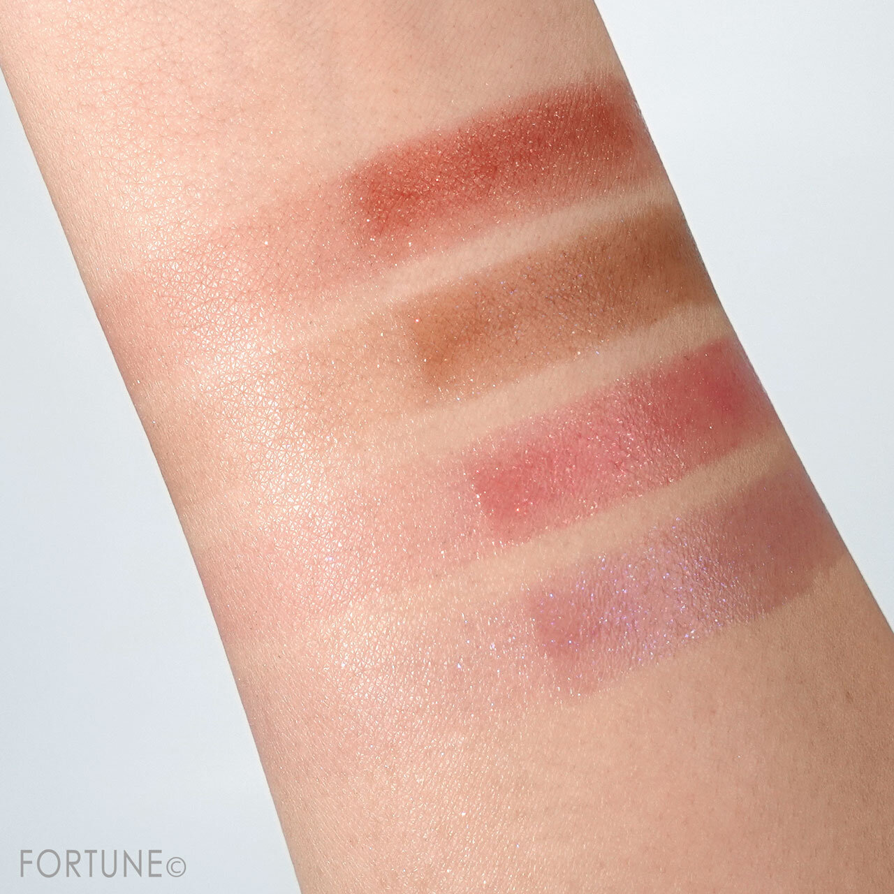 KATE（ケイト） 2022春新作コスメ｜数量限定ミニリップモンスター