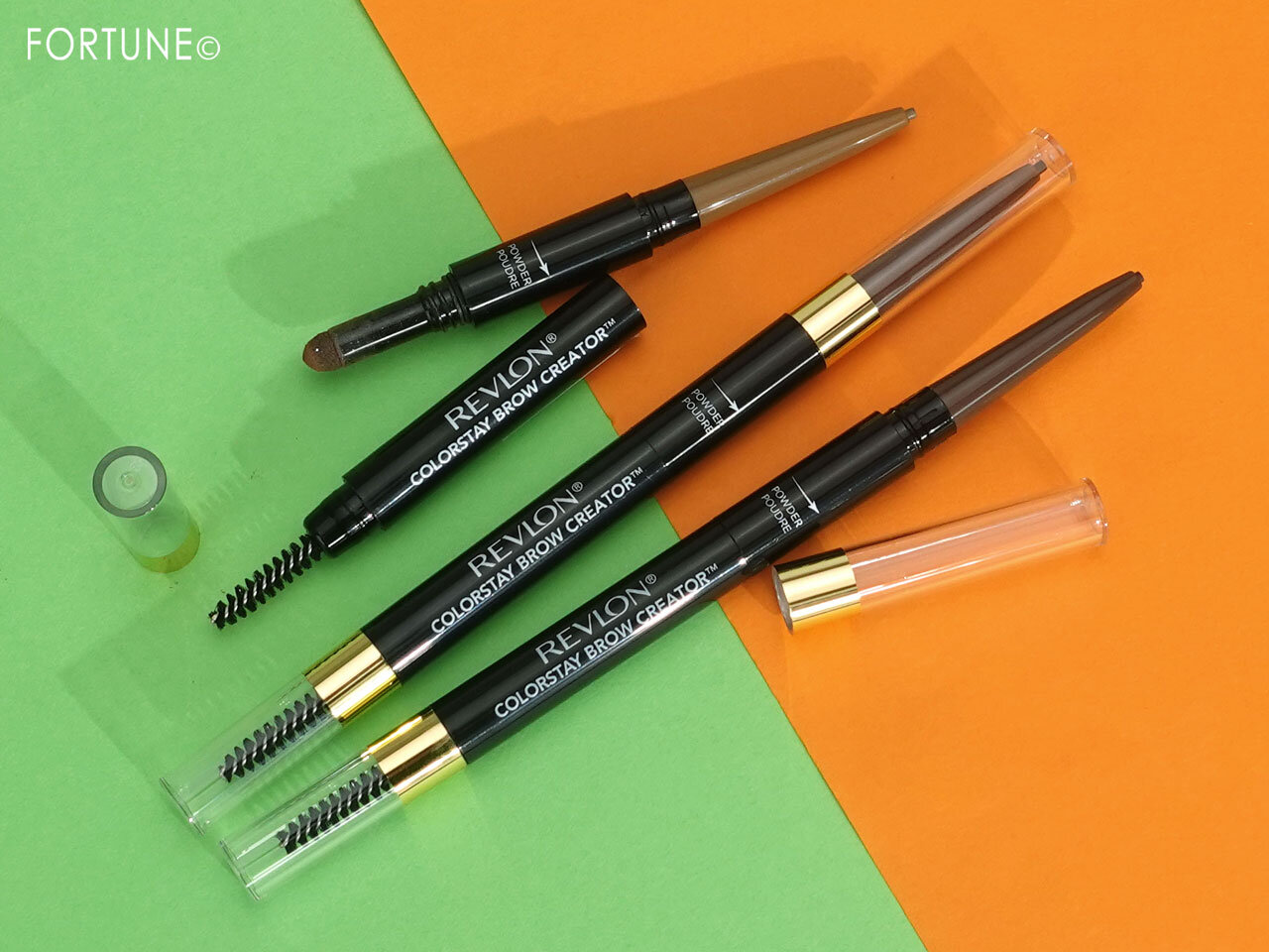 『レブロン カラーステイ ブロウ クリエイター N』