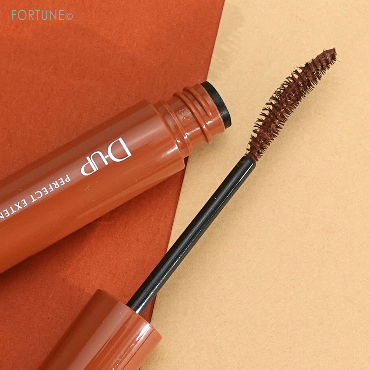 『ディーアップ パーフェクトエクステンションマスカラ forカール　キャラメルブラウン』