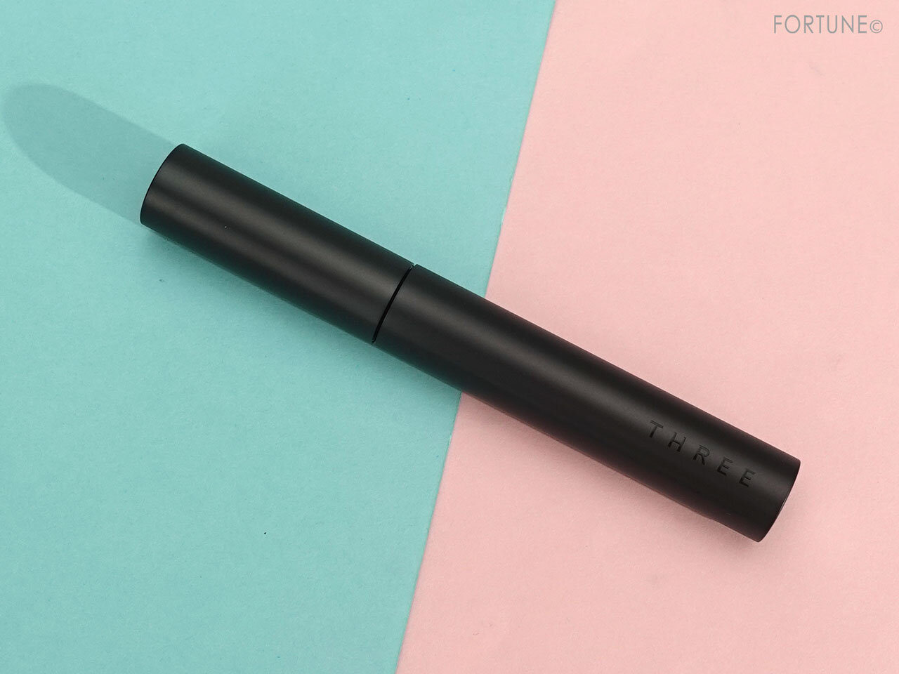 THREE アートエクスプレッショニストマスカラ 06