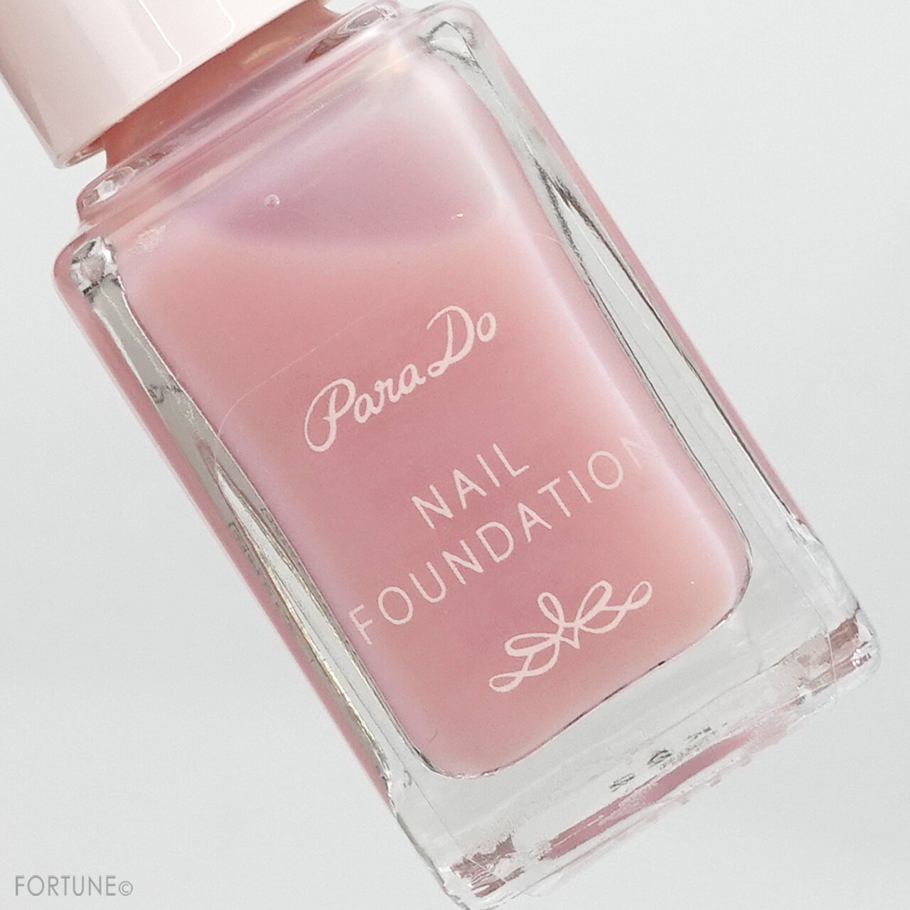 『パラドゥ　ネイルファンデーション』