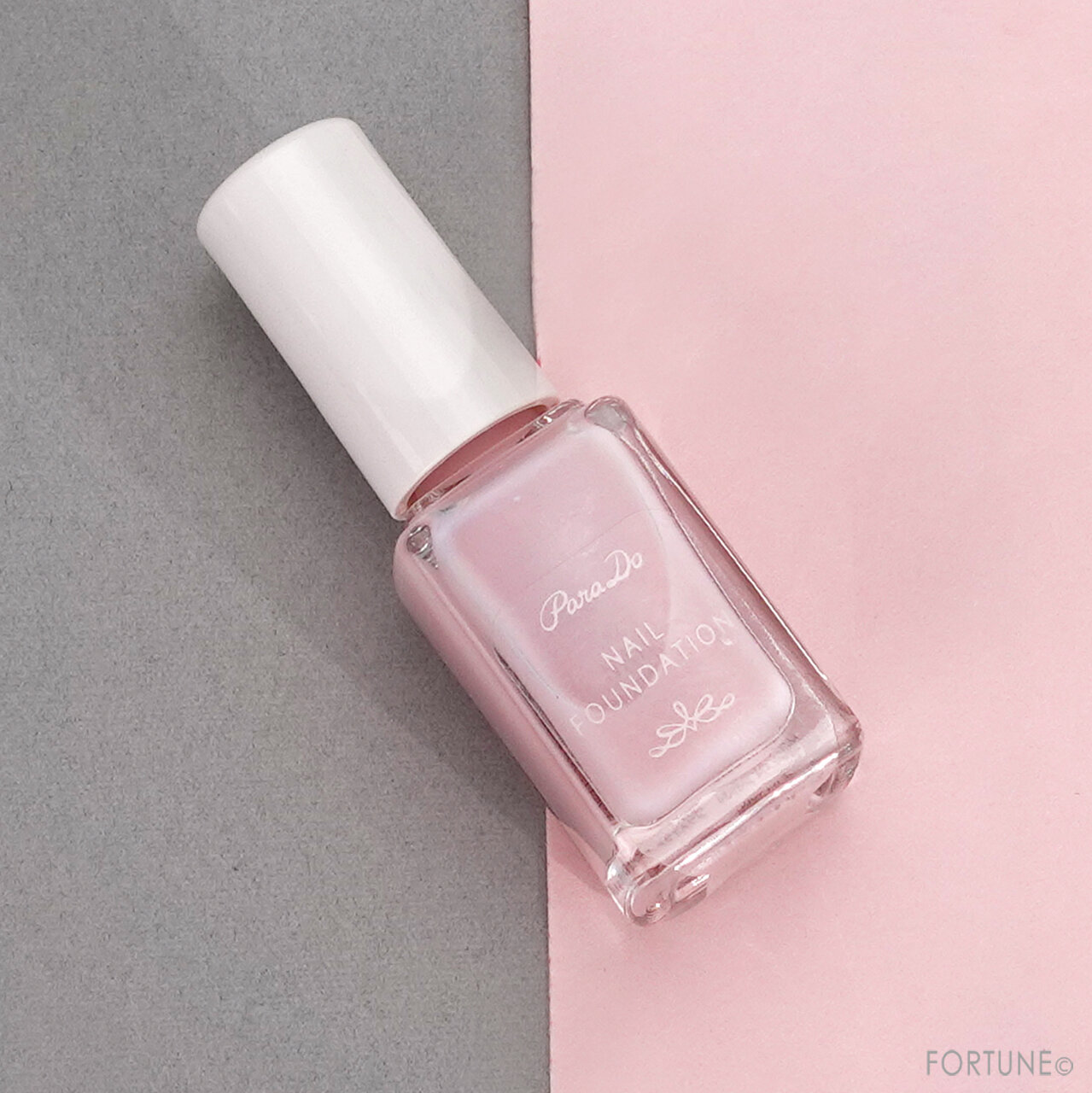 『パラドゥ　ネイルファンデーション』