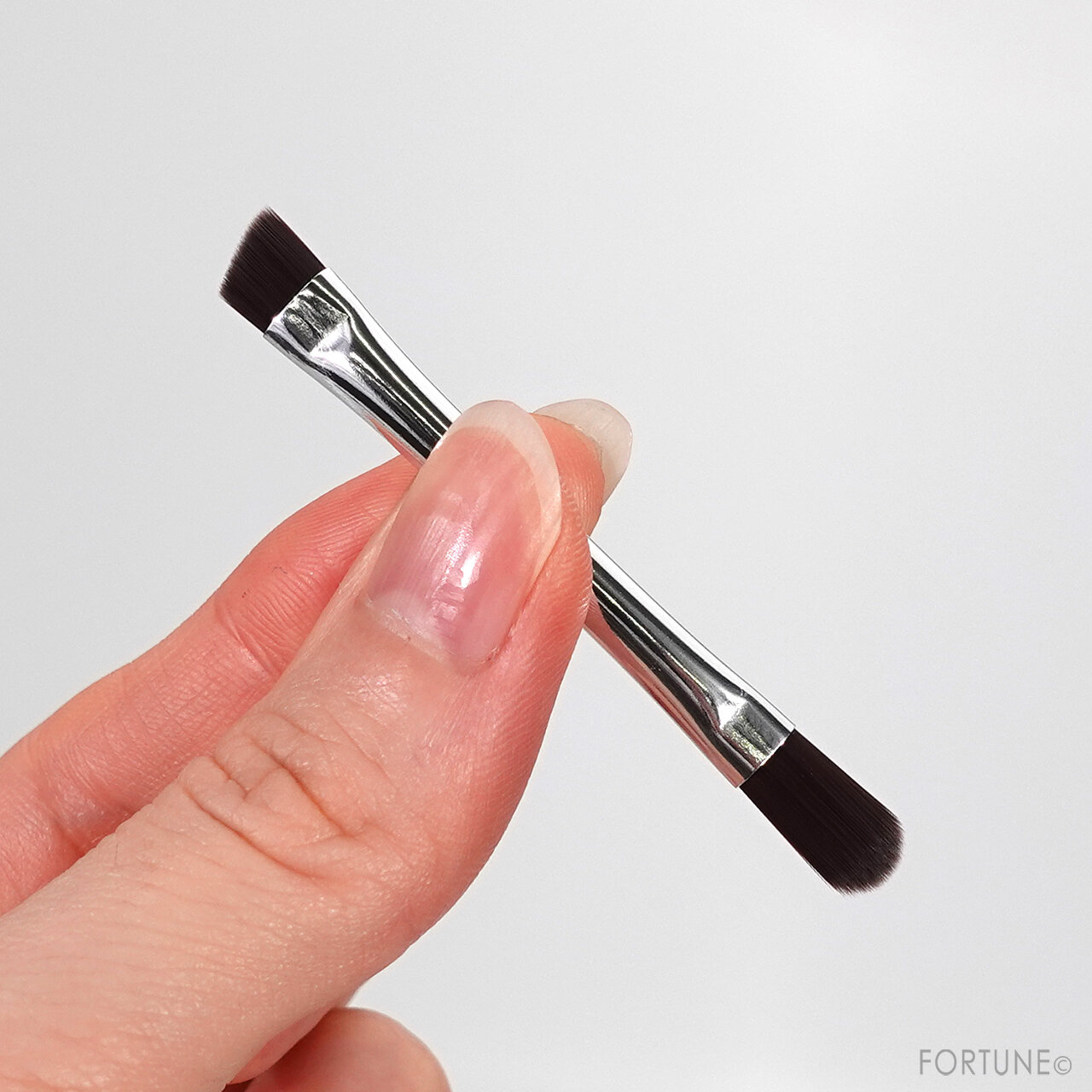 CEZANNE（セザンヌ）『セザンヌ ノーズ＆アイブロウパウダー』