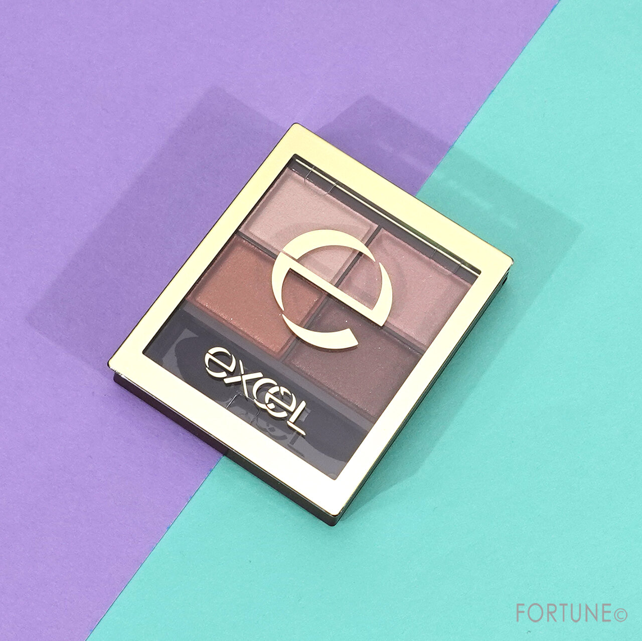 『エクセル スキニーリッチシャドウ』の限定色「SR12 デニッシュブラウン」