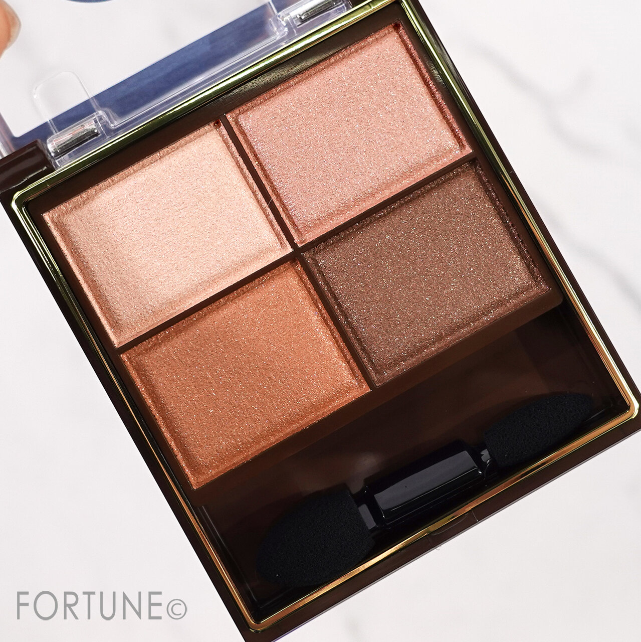 『エクセル スキニーリッチシャドウ』の限定色「SR12 デニッシュブラウン」