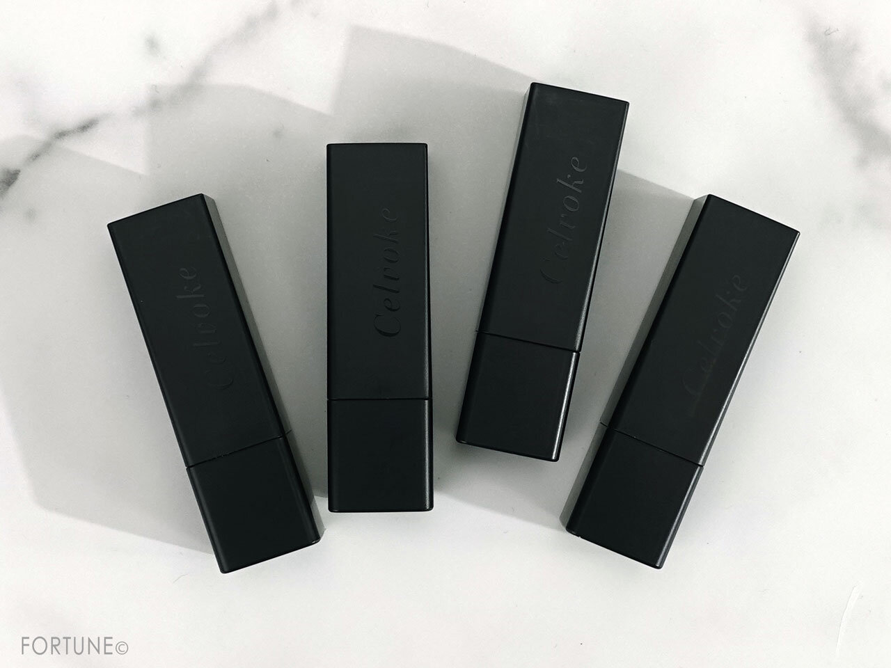 Celvoke（セルヴォーク）ディグニファイド リップス