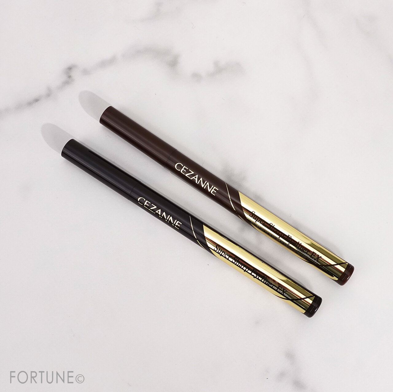 セザンヌ　 極細アイライナーEX　