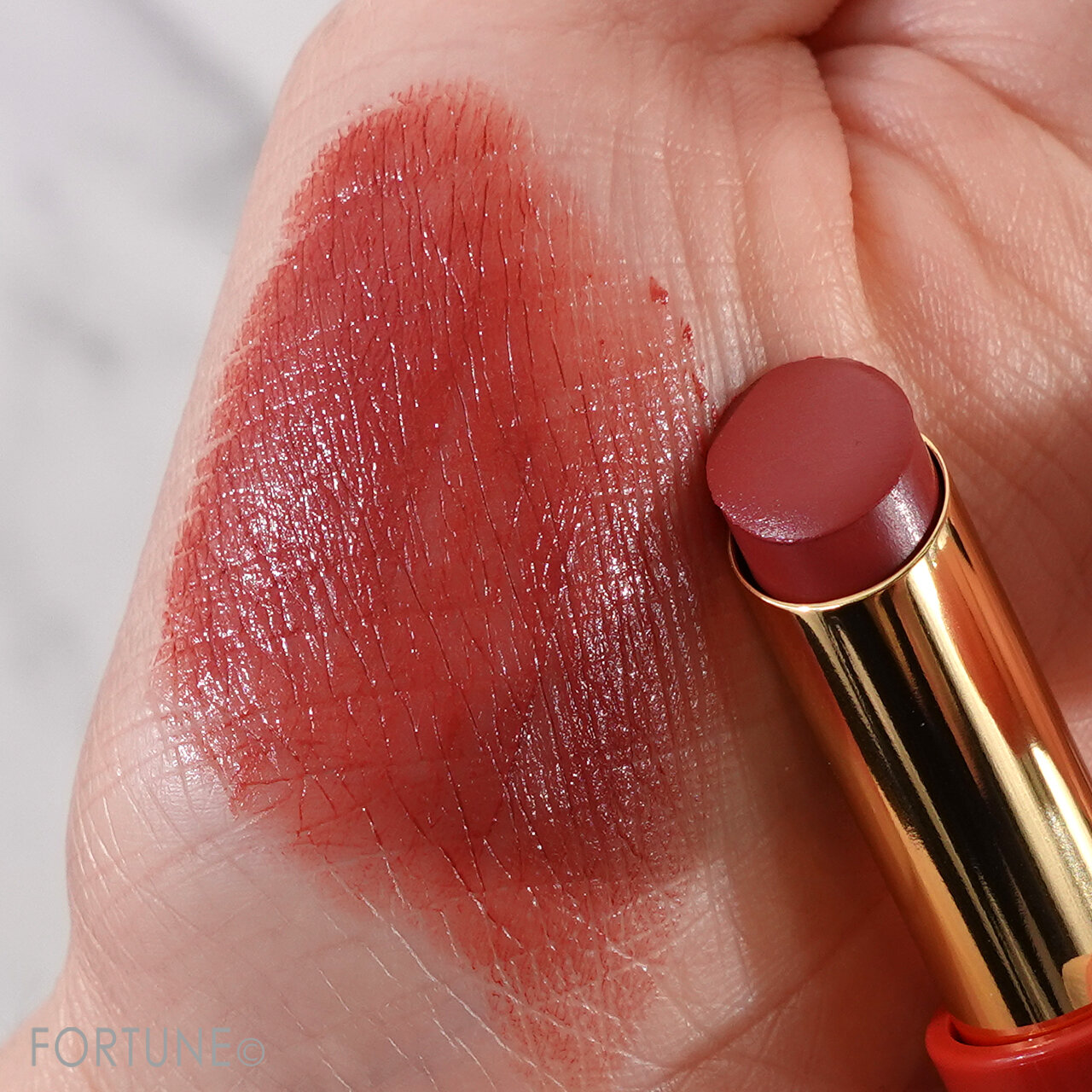 ettusais(エテュセ)　『リップエディション（ティントルージュ）レアマットタイプ』